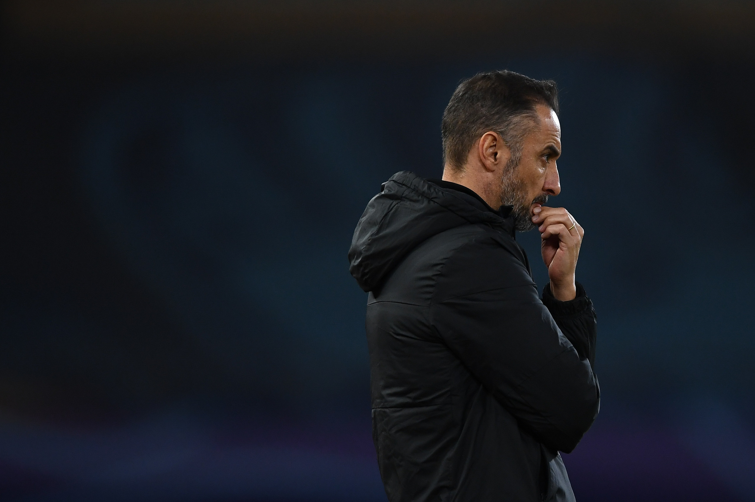 开云体育-上海久事清晨调整名单，志在法国杯名次提升，引发热议，赛程密集仍需轮换的简单介绍