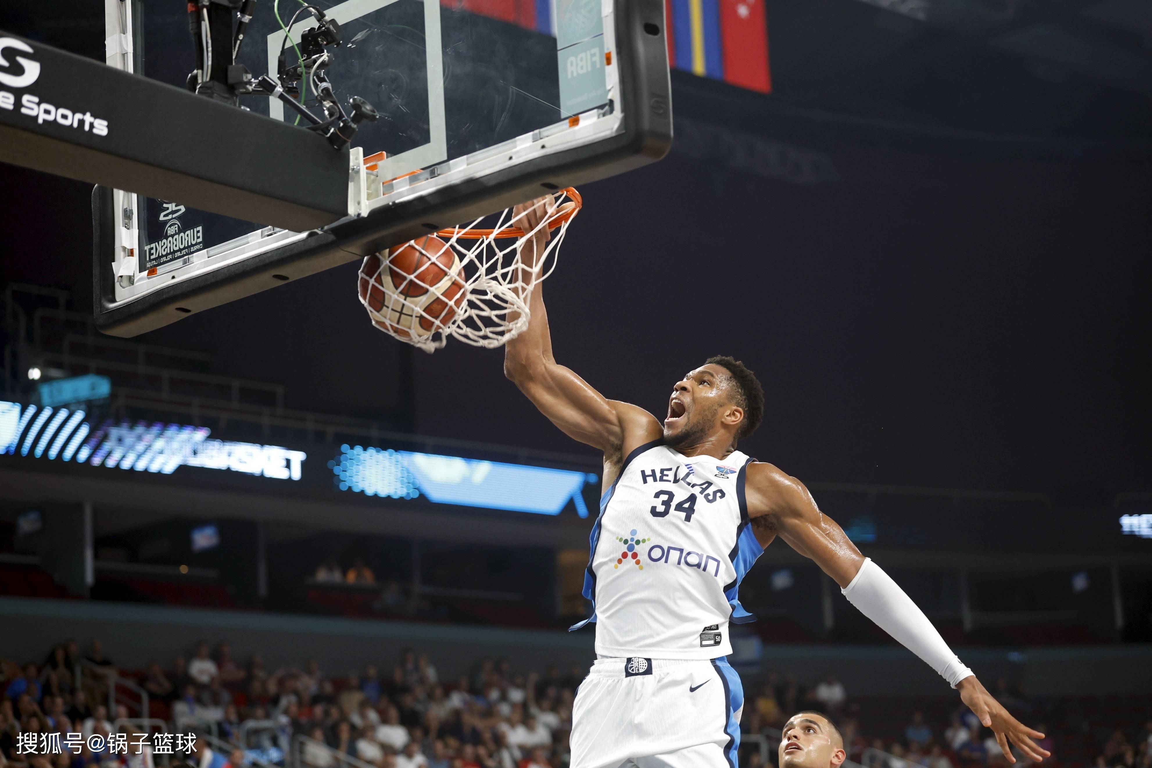 包含字母哥在皇家马德里比赛中战术调整,势不可挡引发热议!的词条 包含字母哥在皇家马德里比赛中战术调整,势不可挡引发热议!的词条